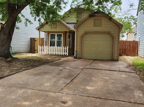 Property image for 14627 Briton Cove Dr, Houston, TX 77084