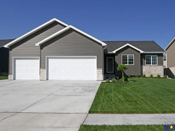 3319 N 92nd St, Lincoln, NE 68507
