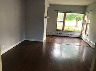 880 Deerfield Rd, Highland Park, IL 60035