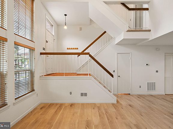 5th image of 3308 Buckeye Ln