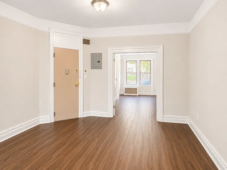 22-36 41st St #1L — Photo 2