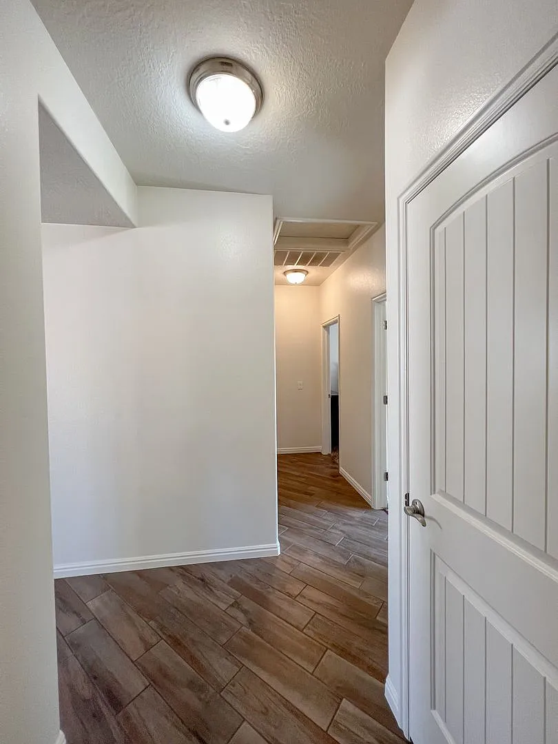 Charming Coral Canyon Home — Photo 4