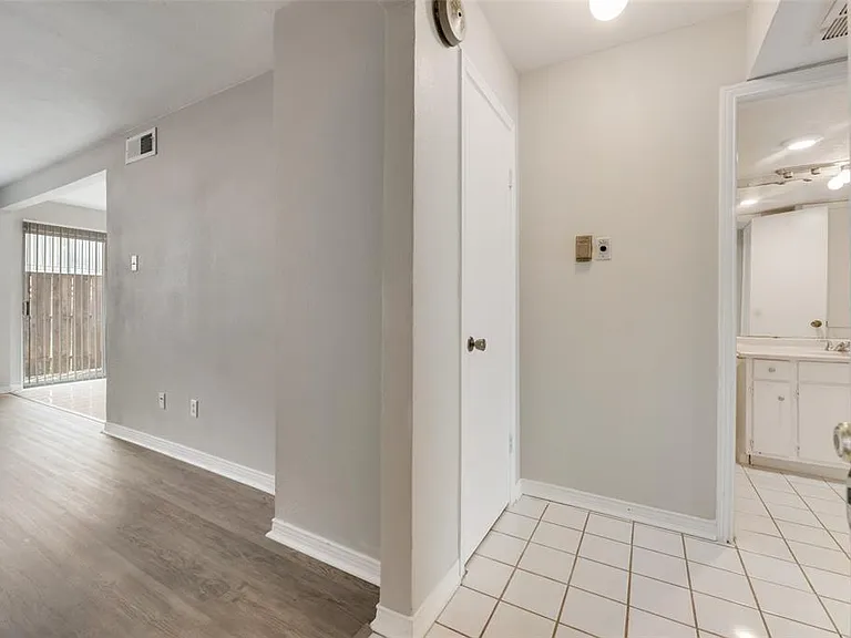 15914 Stillwood St #1079 — Photo 3