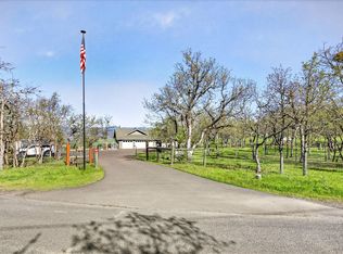 200 Mount Castle Dr, Eagle Pt, OR 97524