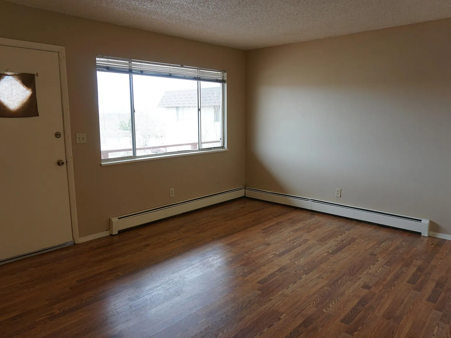1 bed, 590 sqft, $975 — Photo 2