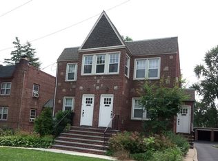 46 Center St APT A, Chatham, NJ 07928