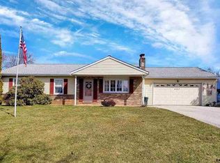 697 Juli Dr, New Freedom, PA 17349