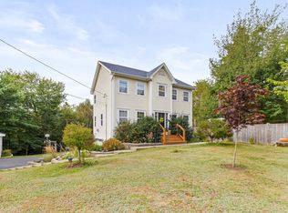 122 Honeysuckle Rd, Middle Sackville, NS B4E 3J9