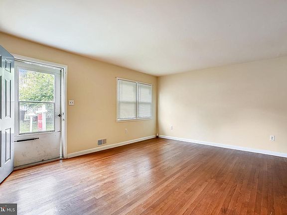 2nd image of 3506 Buffalo Ct
