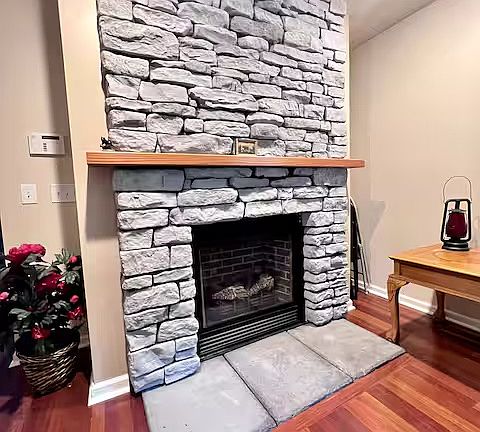 4th image of 104 Sewell St