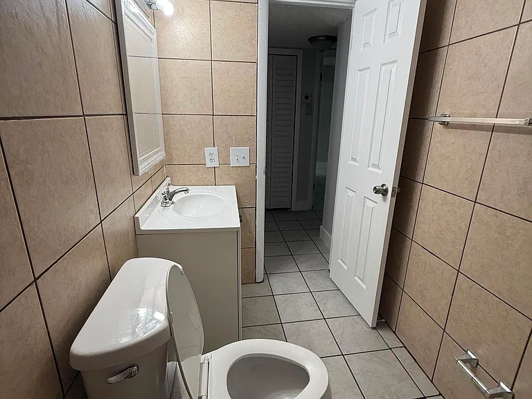 313 SW 1st Ct #L-3 — Photo 12