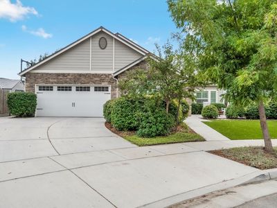 2255 W Queens Way, Hanford, CA, 93230