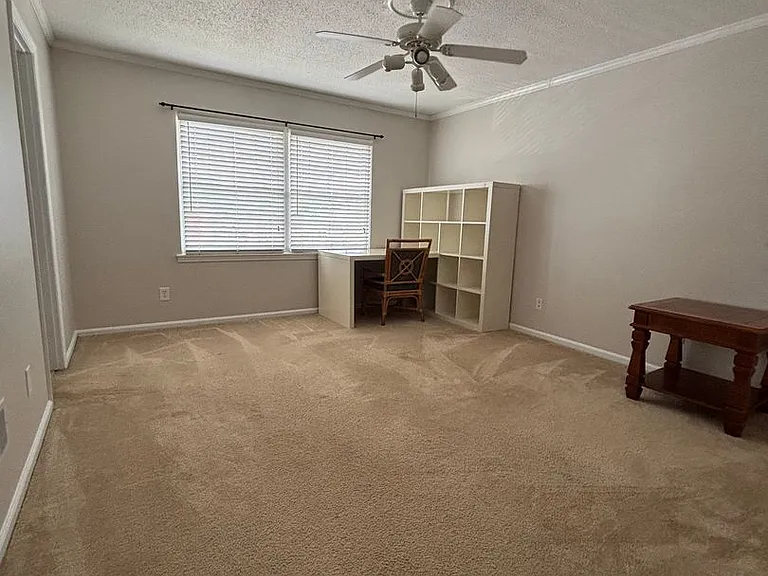 4743 Champion Ct — Photo 11