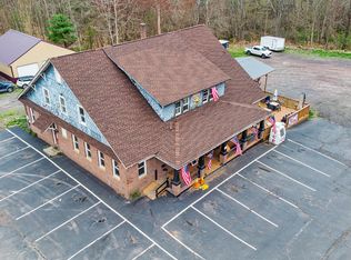 5222 Nuangola Rd, Mountain Top, PA 18707