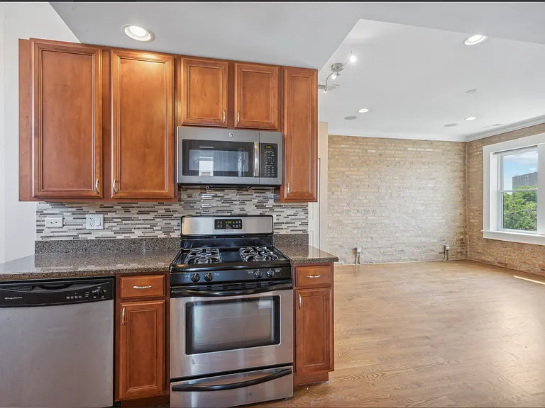 6146 N Ravenswood Ave — Photo 14