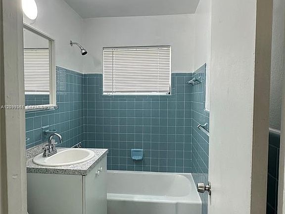 5th image of 10771 SW 51st Dr