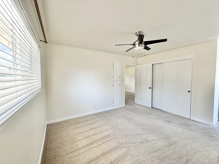 3235 Myles Ct #4 — Photo 7