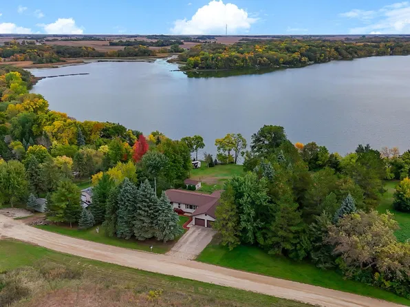 58239 222nd St, Litchfield, MN 55355