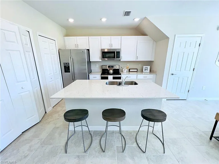 14297 Oviedo Pl #14297 — Photo 2