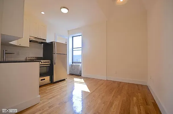 Rented by Corcoran | media 17