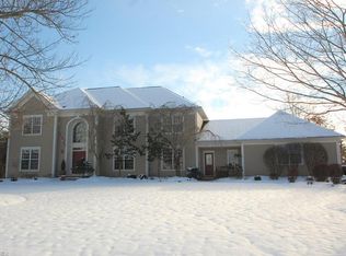 6274 Canterbury Dr, Hudson, OH 44236