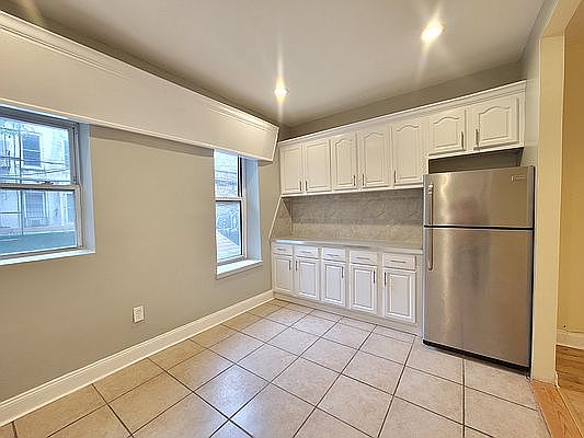 5th image of 656 Mac Donough St #1A