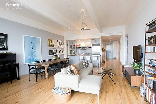 Rented by Sotheby's International Realty | media 13