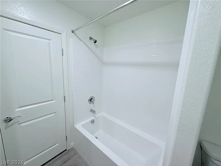 9992 Ullom Dr — Photo 12