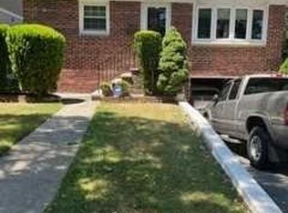 33 Crescent Rd, East Orange, NJ 07017