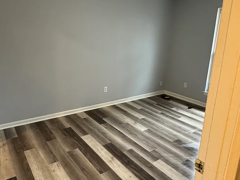 329 W Highland St — Photo 8