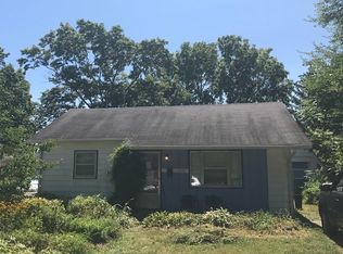 1220 Fairlawn Dr, Rantoul, IL 61866