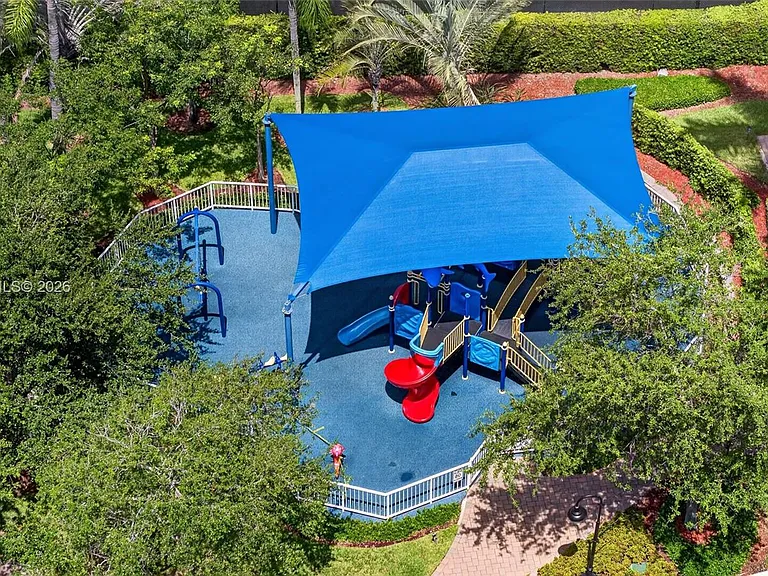 3600 Mystic Pointe Dr #310 — Photo 45