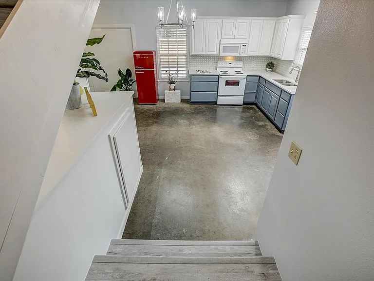 1603B Wilson St — Photo 21