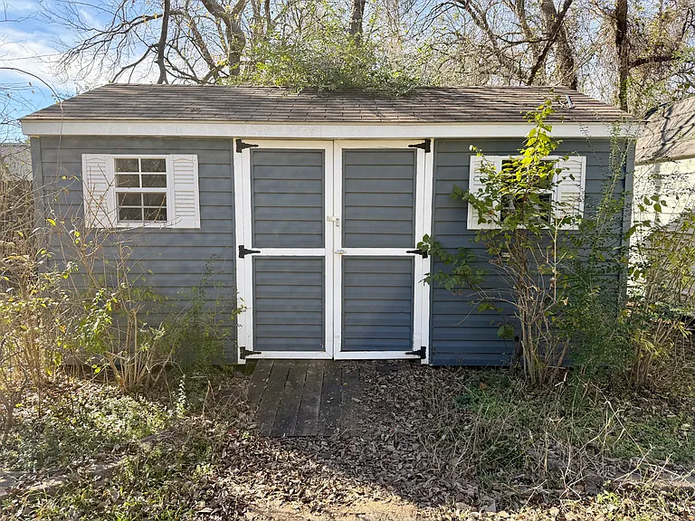 1402 S Montgomery St — Photo 10