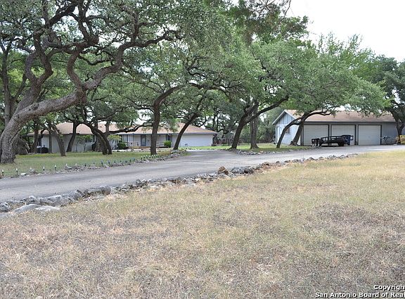 2nd image of 28910 Country Dr