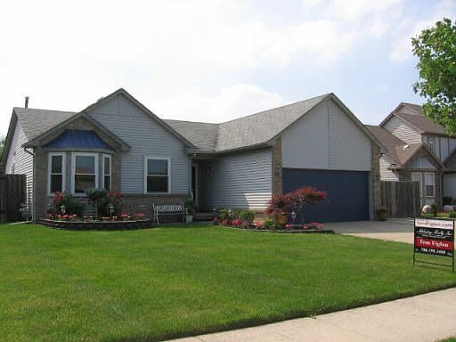 1st image of 48939 Pine Glen Dr