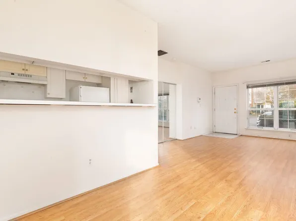 119 Cottonwood Street image 4 of 15