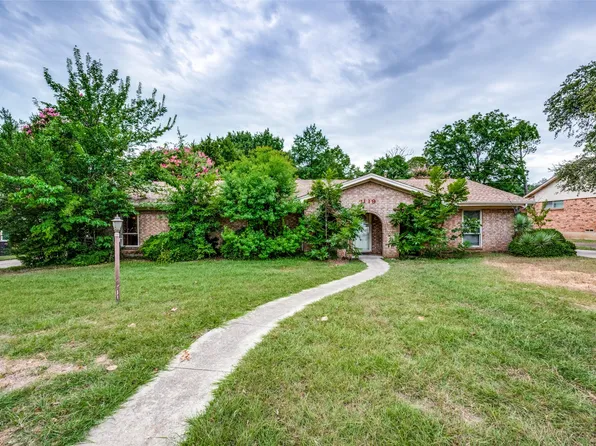 2119 Greenway St, Denton, TX 76207