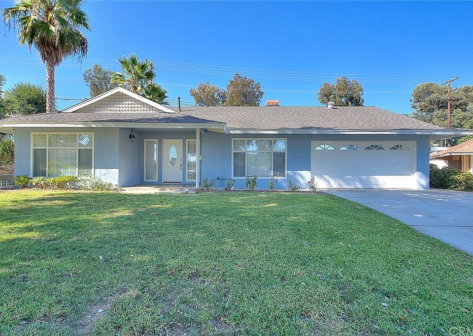 1st image of 21749 Birch Hill Dr