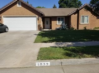 1072 Alameda St, Tulare, CA 93274