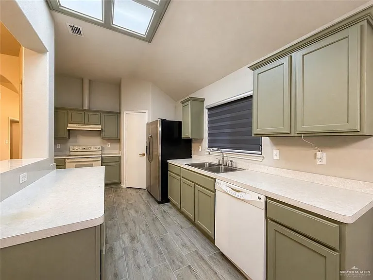 3406 Santa Inez St — Photo 11