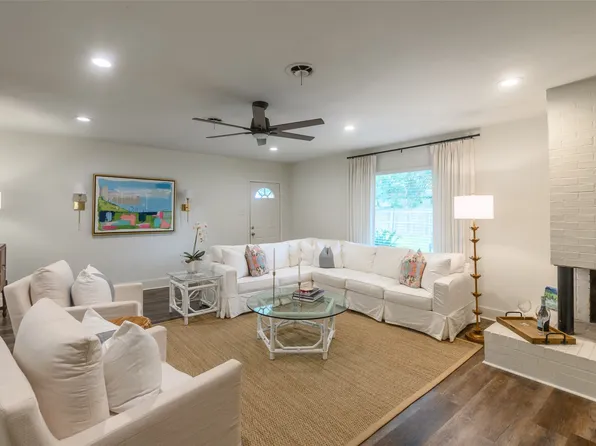 13547 Challaburton Dr, Farmers Branch, TX 75234