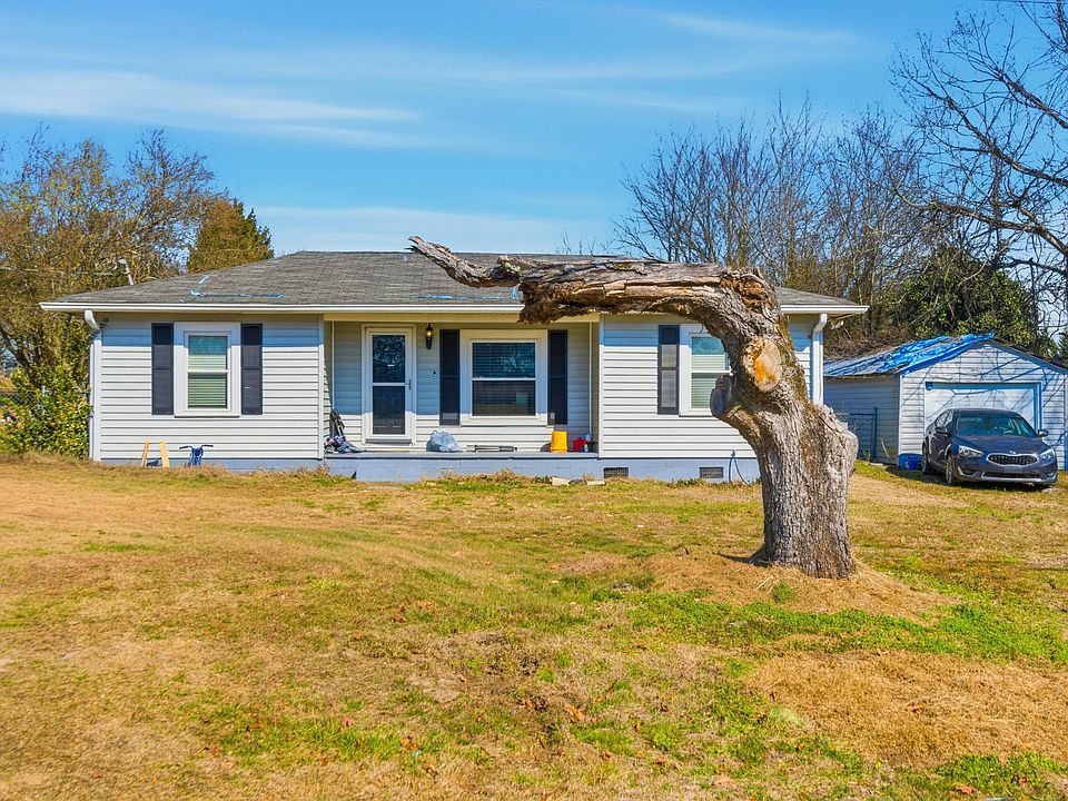 1st image of 1905 Newman Dr SE