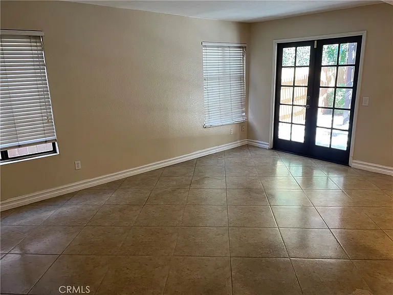 10190 Saddlehill Ter — Photo 17