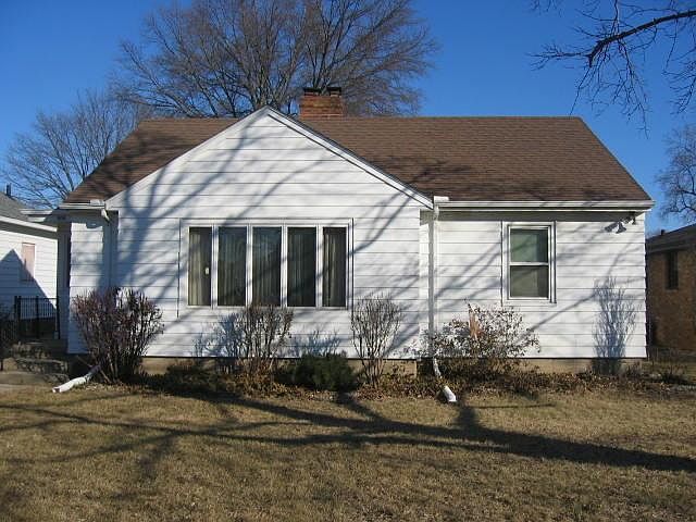1st image of 1108 E Elm St