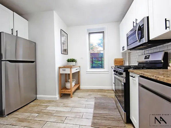 43-10 48th Avenue image 4 of 10