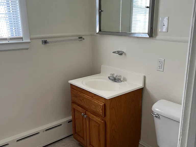 2144 Catharine St #2 — Photo 5