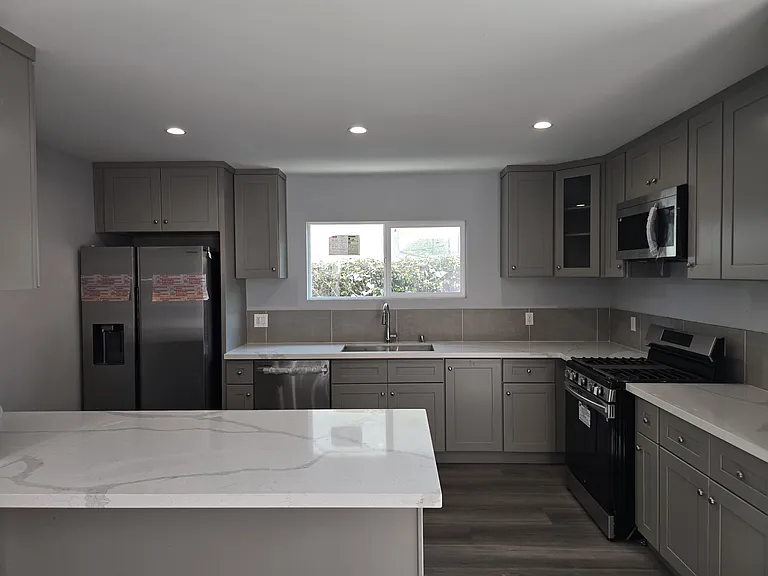 235 E 87th Pl #1/2 — Photo 2