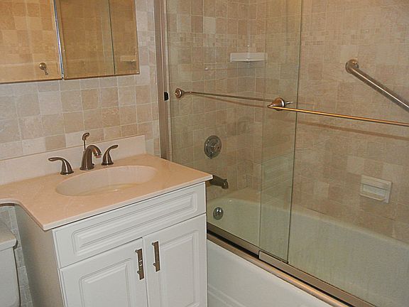 5th image of 270-10 Grand Central Pkwy APT 12K