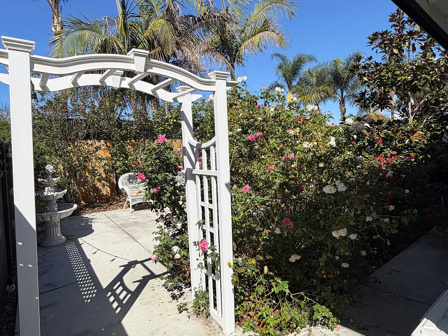1 bed, 400 sqft, $2,000 — Photo 2